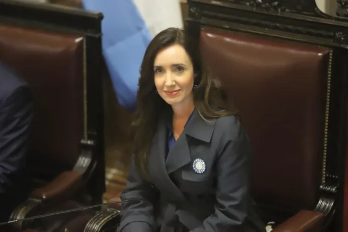 Con el voto clave de Villarruel, el oficialismo aprobó la Ley Bases