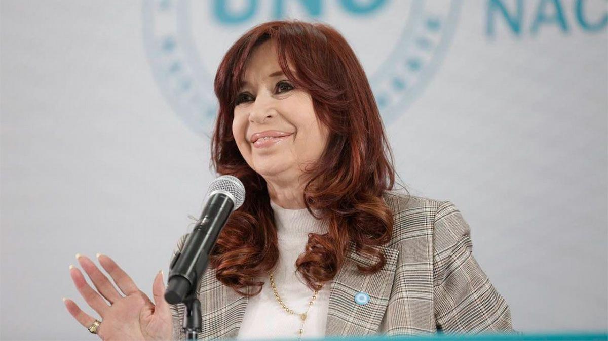 Cristina Kirchner se postula para liderar el PJ nacional con fuertes críticas hacia Milei