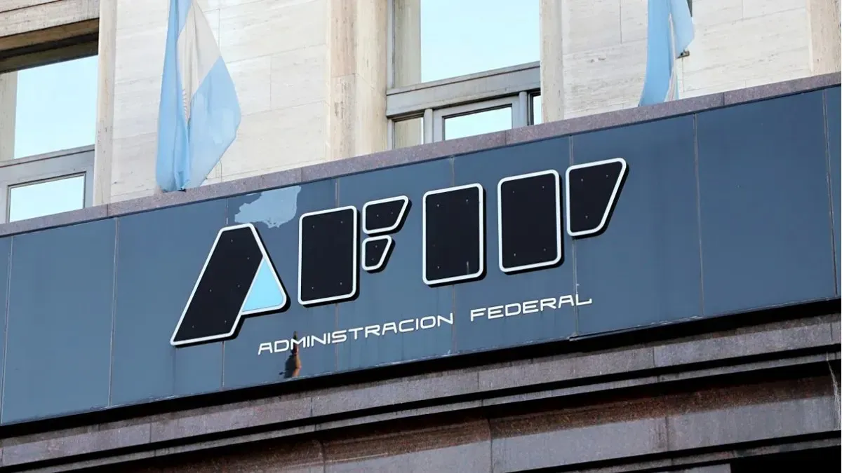 El Gobierno disolvió la AFIP, lanzó el “ARCA” y cesó a 3155 agentes vinculados al kirchnerismo