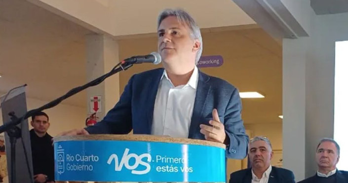 Llaryora repudió el uso de inteligencia artificial en un video falso: 